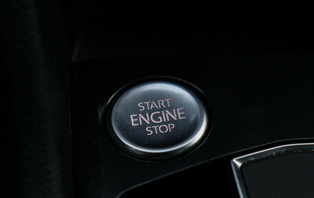 Volkswagen Tiguan II, 2019 год, 2 850 000 рублей, 17 фотография