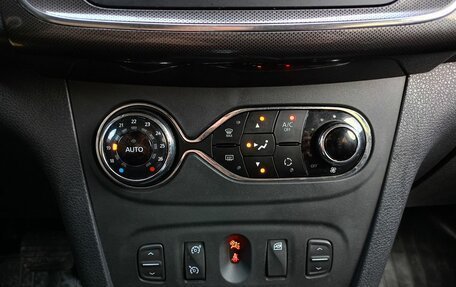 Renault Sandero II рестайлинг, 2019 год, 1 099 000 рублей, 11 фотография