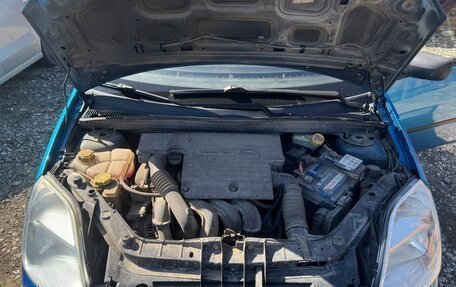 Ford Fiesta, 2005 год, 650 000 рублей, 3 фотография