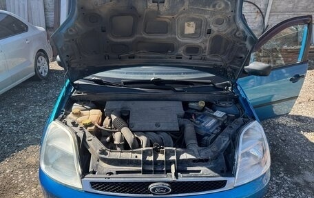 Ford Fiesta, 2005 год, 650 000 рублей, 2 фотография