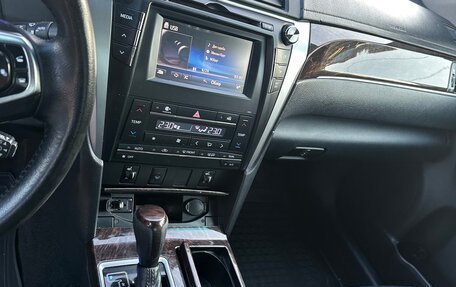 Toyota Camry, 2017 год, 2 350 000 рублей, 7 фотография