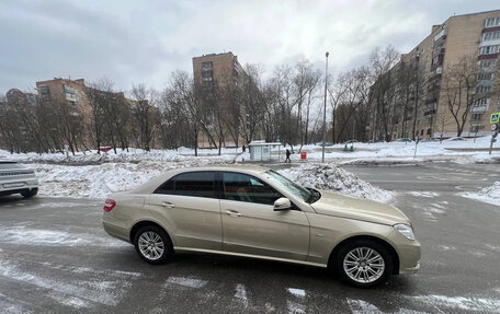 Mercedes-Benz E-Класс, 2011 год, 1 600 000 рублей, 3 фотография
