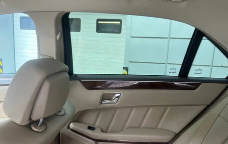 Mercedes-Benz E-Класс, 2011 год, 1 600 000 рублей, 9 фотография