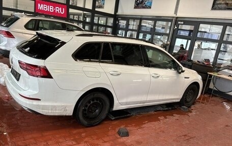 Volkswagen Golf VIII, 2021 год, 2 125 000 рублей, 2 фотография