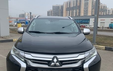 Mitsubishi Pajero Sport III рестайлинг, 2019 год, 2 770 000 рублей, 3 фотография