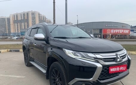 Mitsubishi Pajero Sport III рестайлинг, 2019 год, 2 770 000 рублей, 2 фотография