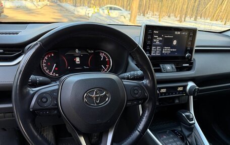 Toyota RAV4, 2022 год, 3 800 000 рублей, 11 фотография