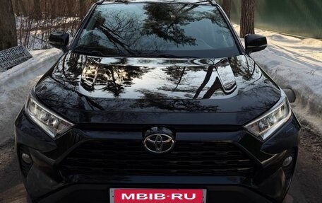 Toyota RAV4, 2022 год, 3 800 000 рублей, 8 фотография