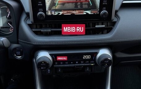 Toyota RAV4, 2022 год, 3 800 000 рублей, 12 фотография