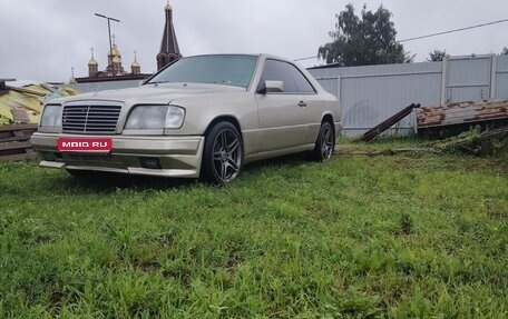 Mercedes-Benz W124, 1990 год, 800 000 рублей, 1 фотография