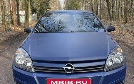 Opel Astra H, 2005 год, 250 000 рублей, 1 фотография