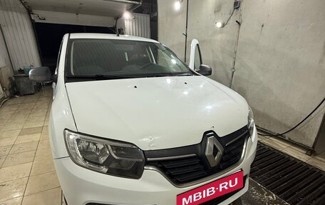 Renault Logan II, 2018 год, 320 000 рублей, 1 фотография