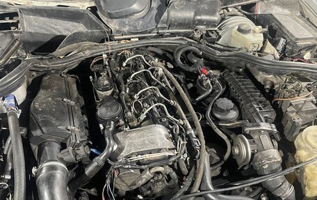 Mercedes-Benz E-Класс, 1999 год, 285 000 рублей, 2 фотография