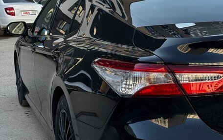 Toyota Camry, 2018 год, 2 200 000 рублей, 4 фотография