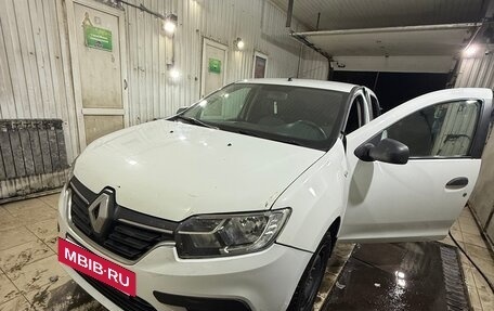 Renault Logan II, 2018 год, 320 000 рублей, 5 фотография