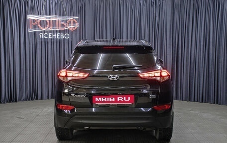 Hyundai Tucson III, 2018 год, 2 398 000 рублей, 6 фотография