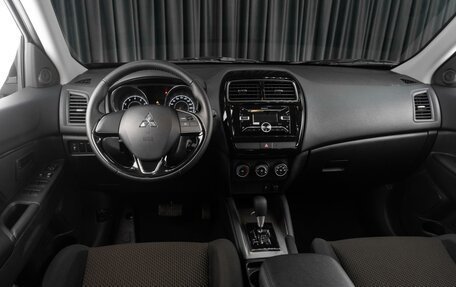 Mitsubishi ASX I рестайлинг, 2023 год, 3 199 000 рублей, 6 фотография