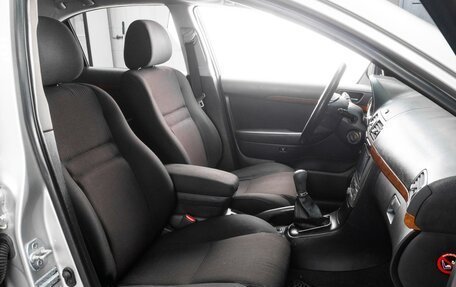 Toyota Avensis III рестайлинг, 2007 год, 729 000 рублей, 8 фотография