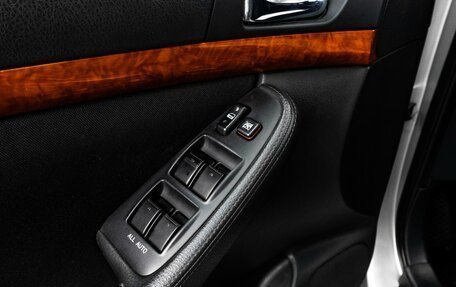 Toyota Avensis III рестайлинг, 2007 год, 729 000 рублей, 20 фотография