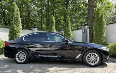 BMW 5 серия, 2019 год, 2 800 000 рублей, 5 фотография