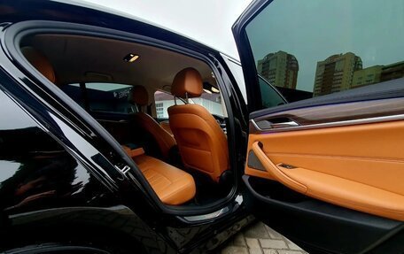 BMW 5 серия, 2019 год, 2 800 000 рублей, 15 фотография