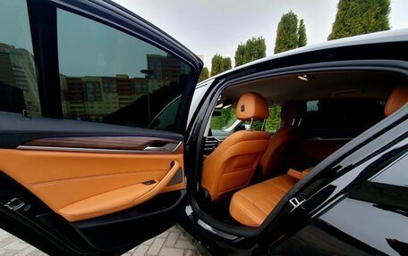 BMW 5 серия, 2019 год, 2 800 000 рублей, 12 фотография