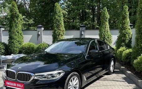 BMW 5 серия, 2019 год, 2 800 000 рублей, 4 фотография