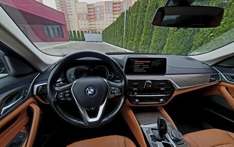 BMW 5 серия, 2019 год, 2 800 000 рублей, 21 фотография