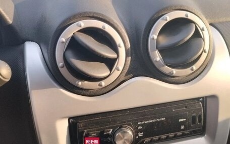 Renault Logan I, 2014 год, 480 000 рублей, 2 фотография