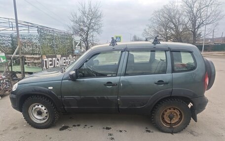 Chevrolet Niva I рестайлинг, 2018 год, 735 000 рублей, 3 фотография