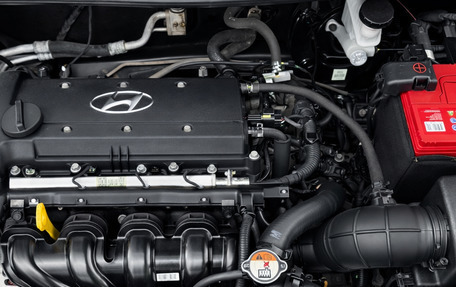 Hyundai Solaris II рестайлинг, 2015 год, 935 000 рублей, 14 фотография