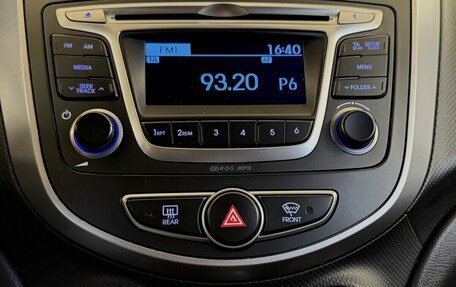 Hyundai Solaris II рестайлинг, 2015 год, 935 000 рублей, 7 фотография