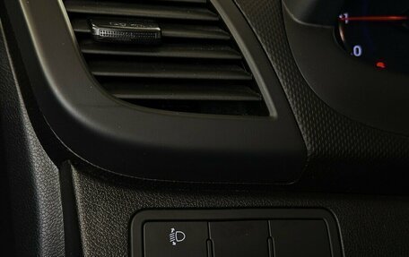 Hyundai Solaris II рестайлинг, 2015 год, 935 000 рублей, 8 фотография