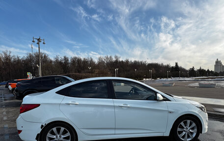 Hyundai Solaris II рестайлинг, 2015 год, 1 000 000 рублей, 6 фотография