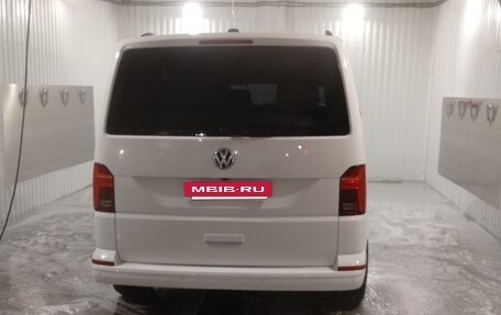 Volkswagen Multivan T6 рестайлинг, 2021 год, 3 950 000 рублей, 5 фотография