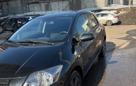 Toyota Auris II, 2008 год, 650 000 рублей, 3 фотография