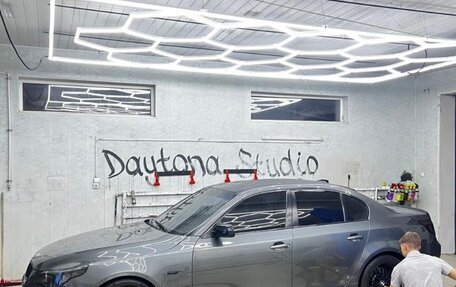 BMW 5 серия, 2004 год, 1 950 000 рублей, 4 фотография