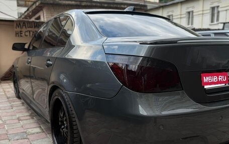 BMW 5 серия, 2004 год, 1 950 000 рублей, 8 фотография