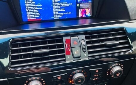 BMW 5 серия, 2004 год, 1 950 000 рублей, 18 фотография