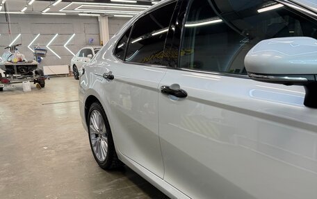 Toyota Camry, 2018 год, 2 900 000 рублей, 2 фотография