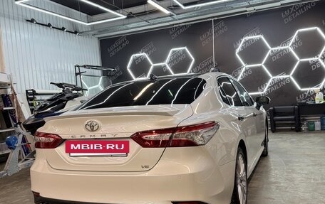 Toyota Camry, 2018 год, 2 900 000 рублей, 5 фотография