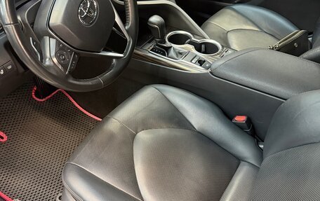 Toyota Camry, 2018 год, 2 900 000 рублей, 12 фотография