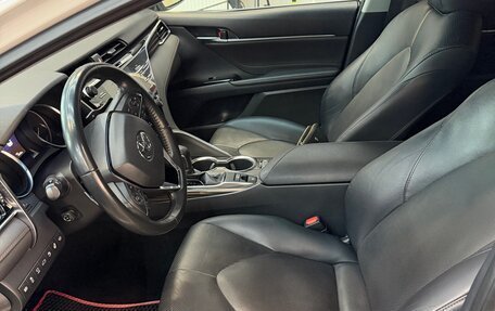 Toyota Camry, 2018 год, 2 900 000 рублей, 13 фотография