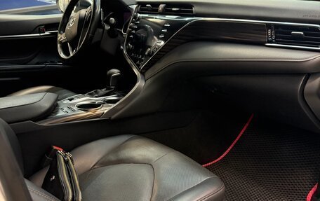 Toyota Camry, 2018 год, 2 900 000 рублей, 15 фотография