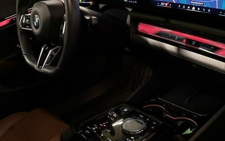 BMW 5 серия, 2023 год, 7 190 000 рублей, 11 фотография