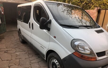 Renault Trafic, 2006 год, 1 300 000 рублей, 4 фотография