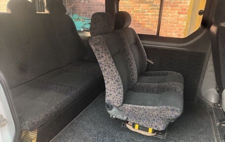 Renault Trafic, 2006 год, 1 300 000 рублей, 2 фотография