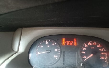 Renault Trafic, 2006 год, 1 300 000 рублей, 7 фотография