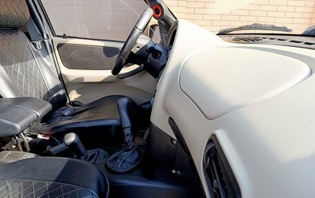 Chevrolet Niva I рестайлинг, 2006 год, 285 000 рублей, 9 фотография