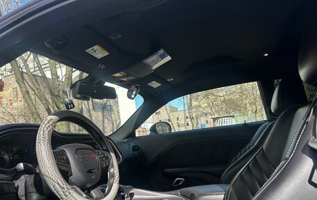 Dodge Challenger III рестайлинг 2, 2018 год, 4 300 000 рублей, 9 фотография